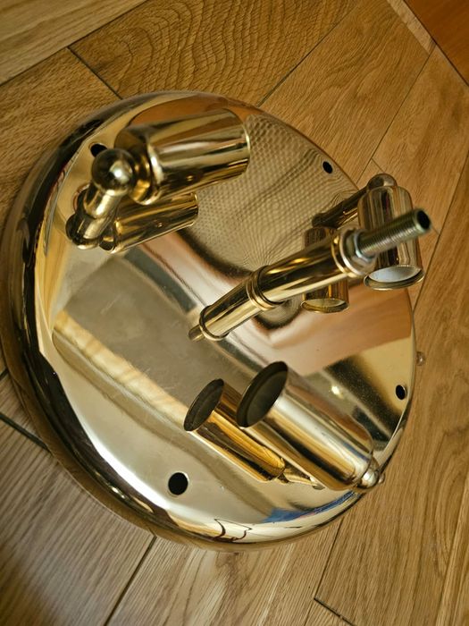 Продам два софита по 5000каждый