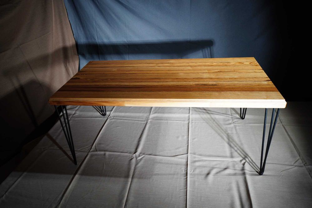 Холна маса с масивен плот дъб