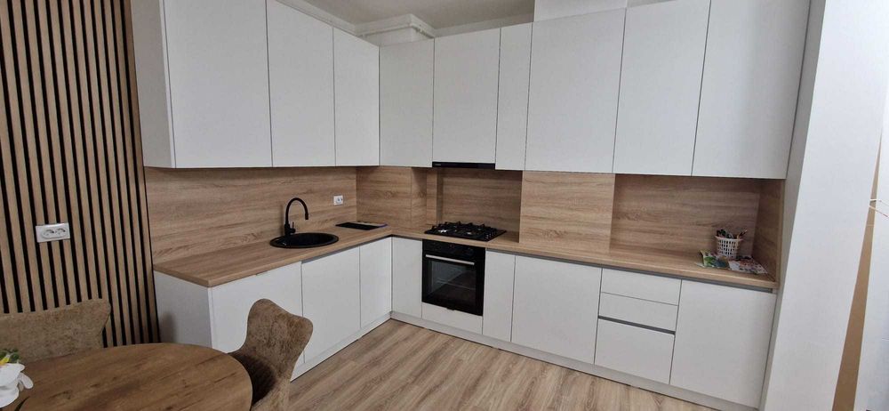 APARTAMENT 2 CAMERE zona BMW-prima inchiriere