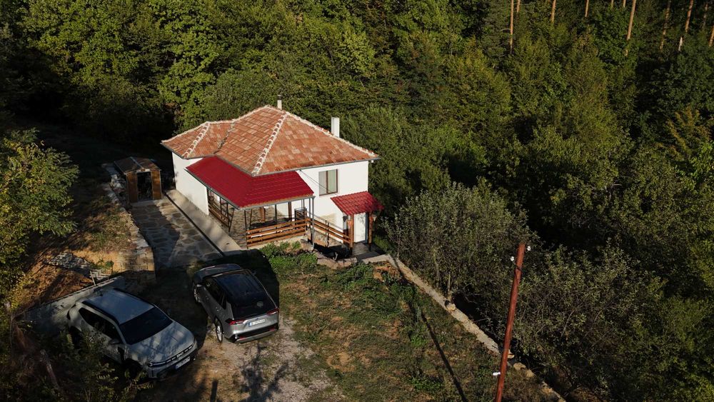 Продава се Къща в с. Драгневци, Област Габрово - 100 кв.м за 1400 €/кв.м - Снимка #23