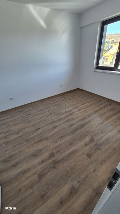 Apartament 3 camere, bloc nou, parter, parcare.