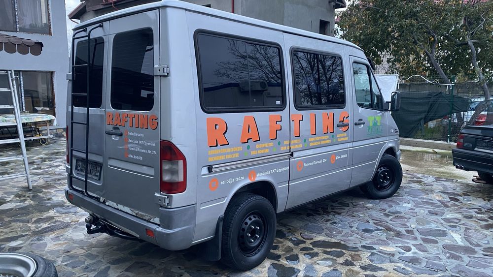 Vand/ Schimb Sprinter 316 2.7cdi/ Automat/ clima/ Carlig/ Pret 6500€€€