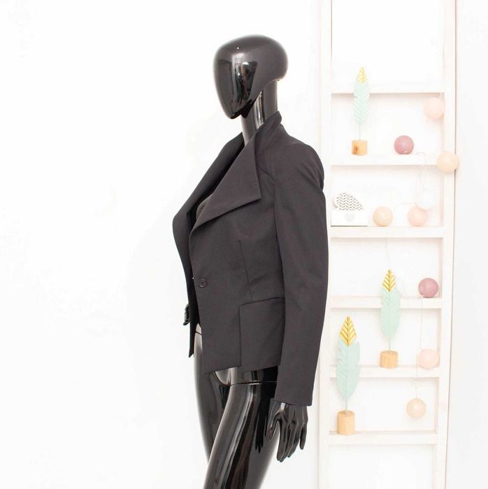 Reiss оригинално дамско сако черно от вълна пеплум S