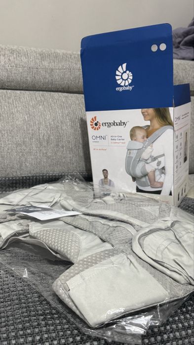 Ergobaby Omni Breeze