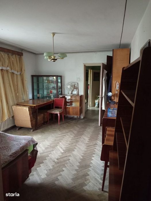 3 camere Titan-aleea Postavarului