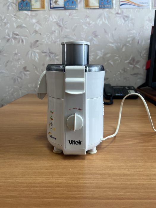 Продам соковыжималку Vitek