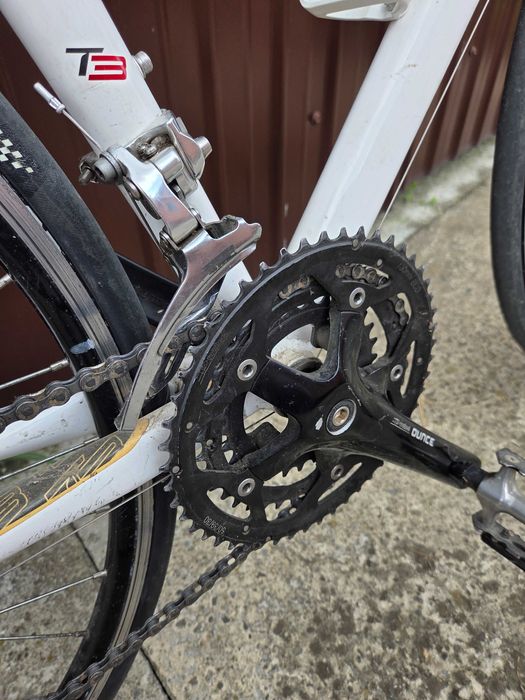 Bicicleta Cursiera B'TWIN Triban 3, Marime M 54,  3x7 viteze + Anvelope si Husa Protectie