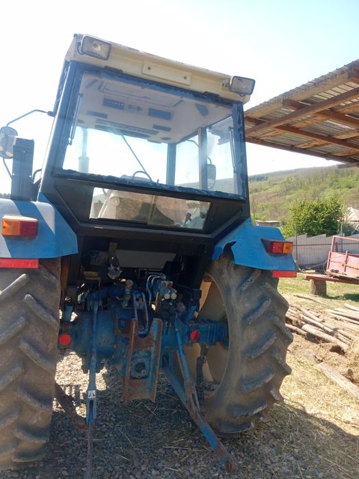Ford 4630 în 3 pistoane