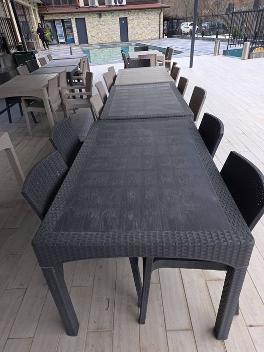 Градински столове и маси