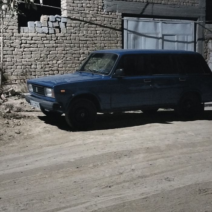 Sotiladi 2104 narxi 3000