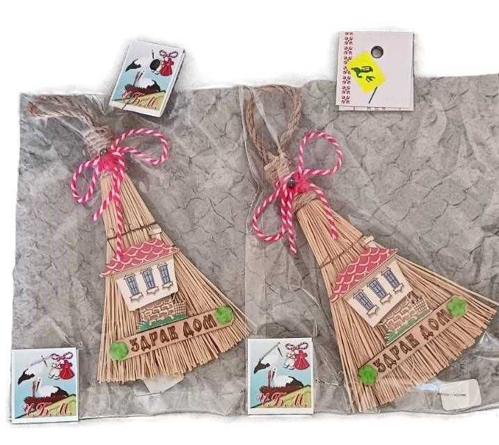 Мартеници за декорация–ръчна изработка