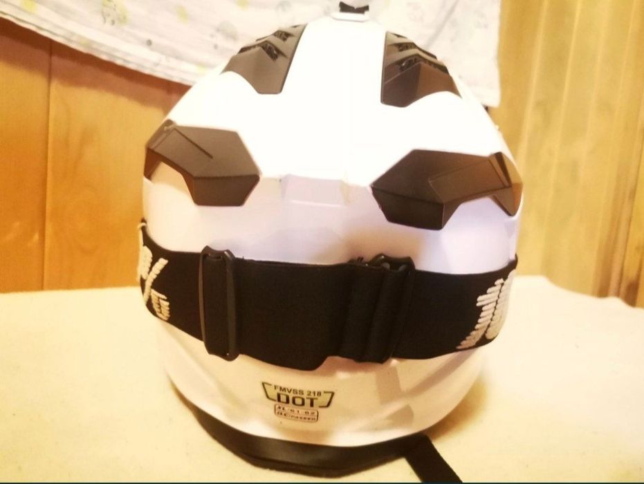 шлем эндуро мотоцикла