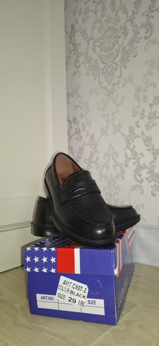 Детский туфли на школу