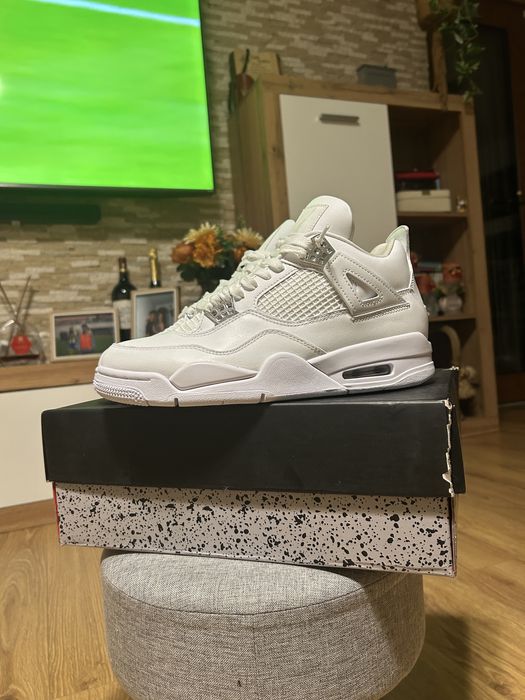 Jordan 4 Pure Money