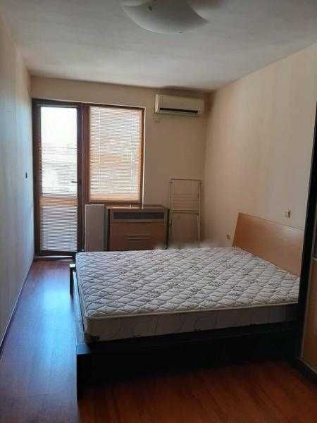 Двустаен апартамент в централна градска част!