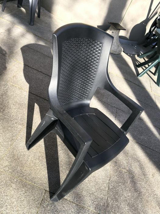 Градински маси и столове