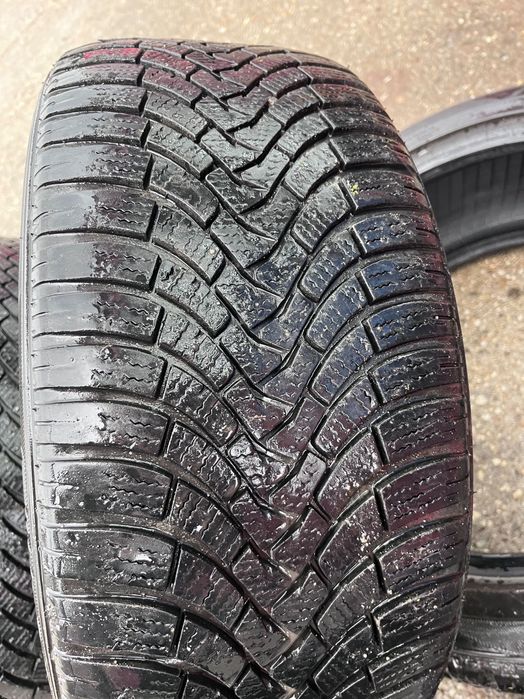 Anvelope Falken Eurowinter HS01 225/45/R17