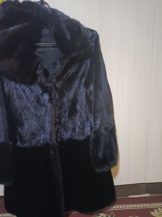 Продам норковую шубу