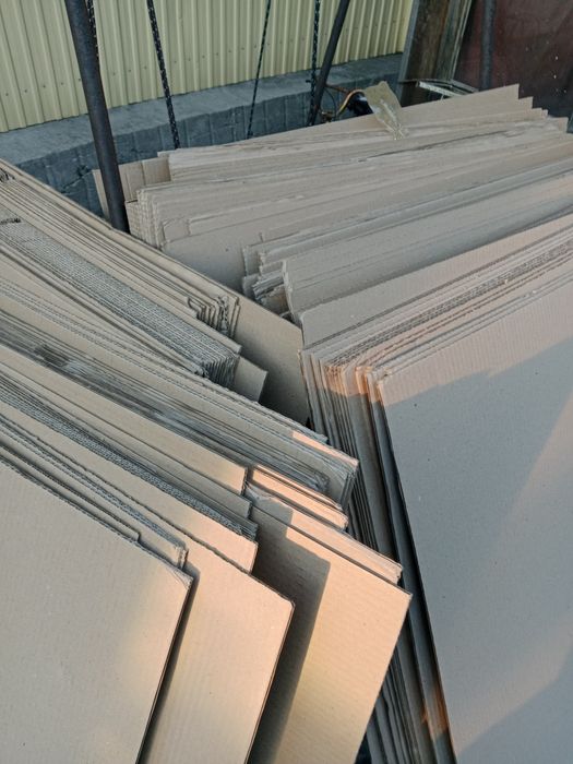 Письменный стол.