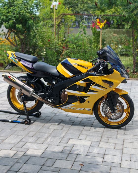 Kawasaki zx6r Ninja