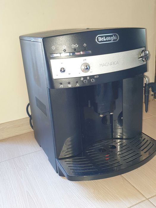 Espressor DeLonghi  Magnigica.