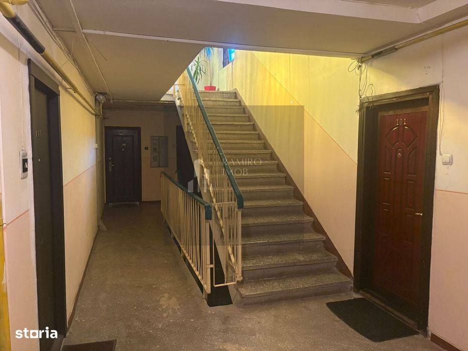 Apartament 3 camere decomandat -10 minute de metrou Aparatorii Patriei