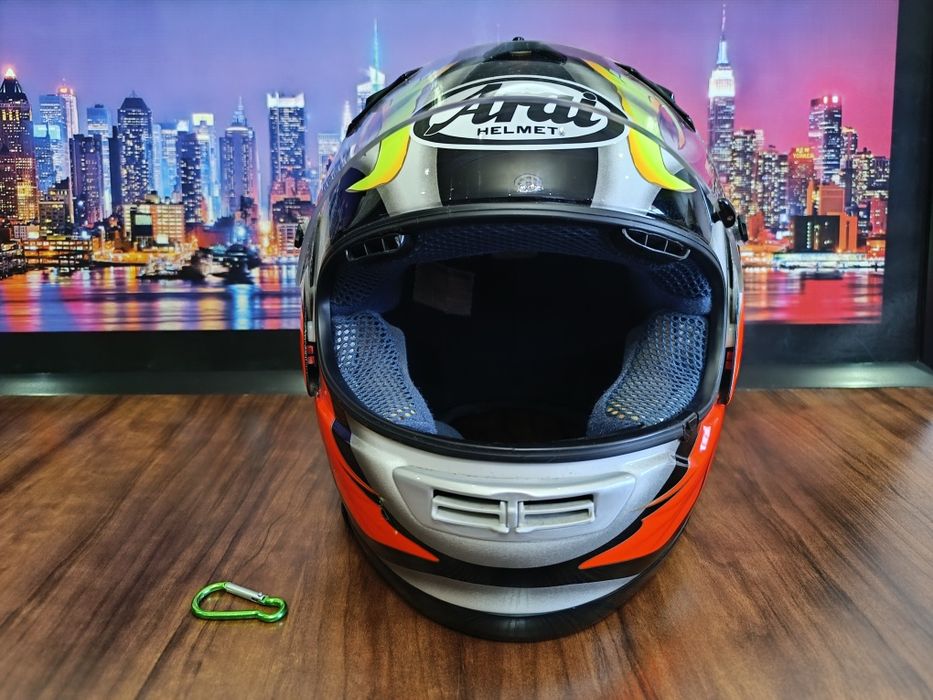 Мото шлем от Японского бренда ARAI QUANTUM e