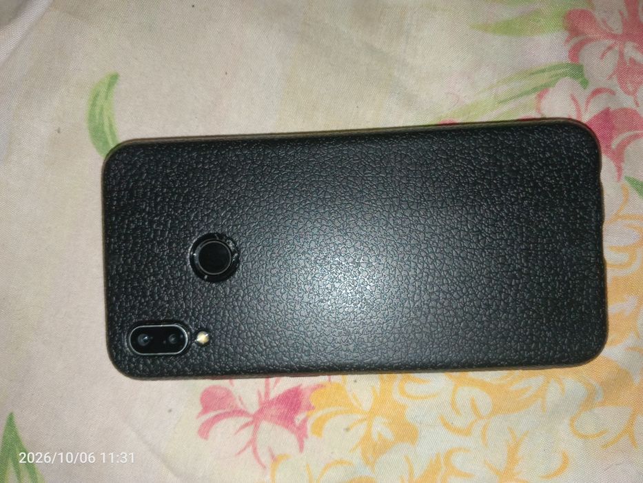Телефон Huawei p20lite 64гб