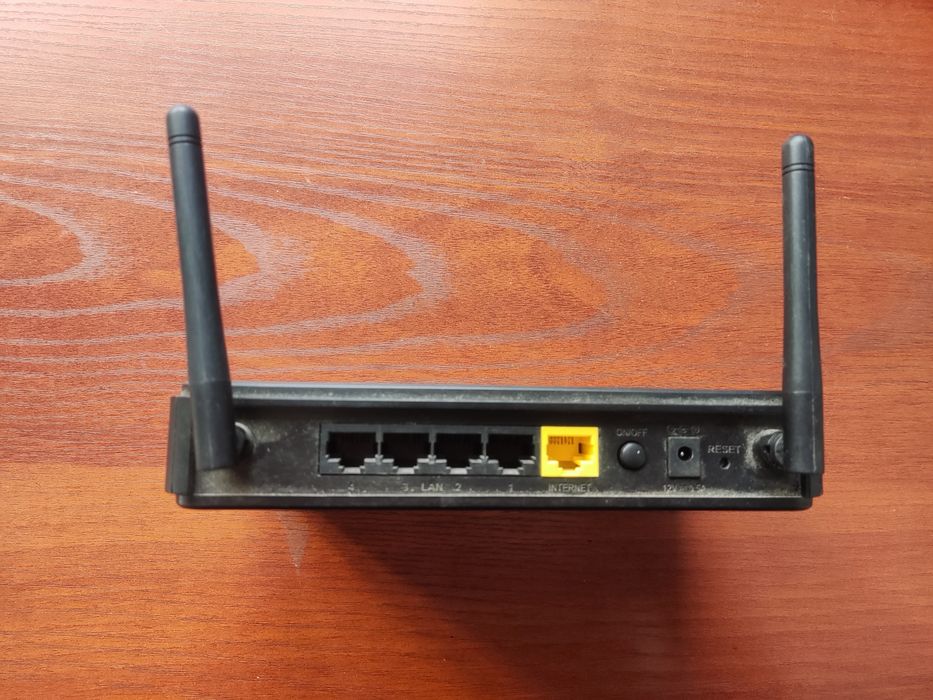 Роутер D-link 615