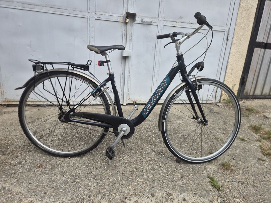 Bicicleta dama Giant cadru aluminiu roti pe 28