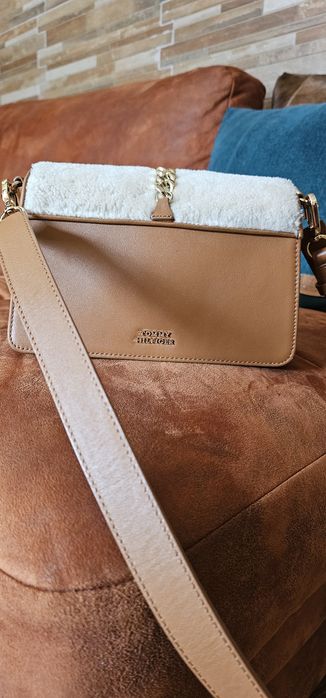 Дамска чанта Tommy Hilfiger