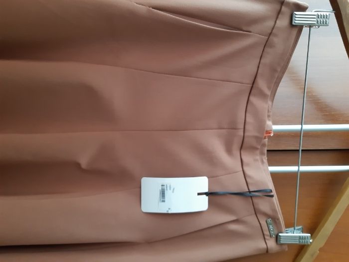 Продаю юбку новую