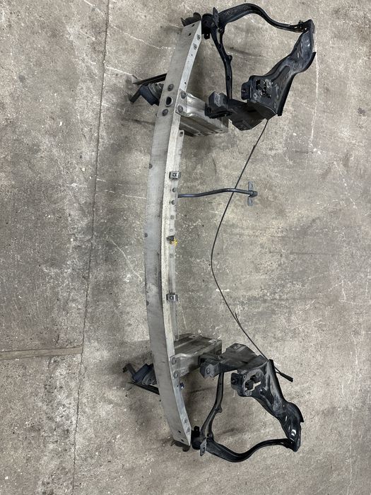 Предна броня,фарове,калници за Mercedes E-class