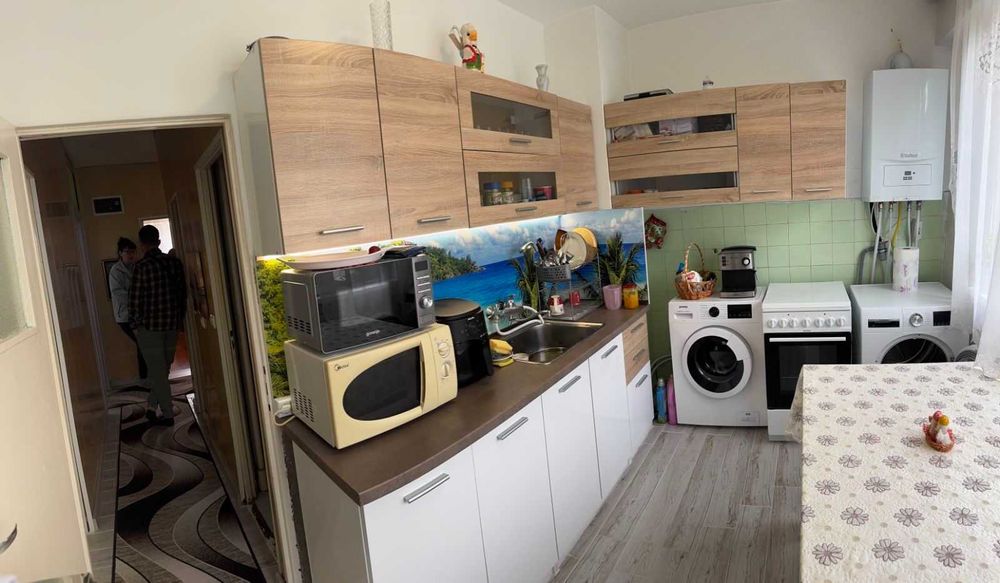 Продава се Тристаен апартамент в Разград, Лудогорие - 80 кв.м за 1084 €/кв.м - Снимка #3
