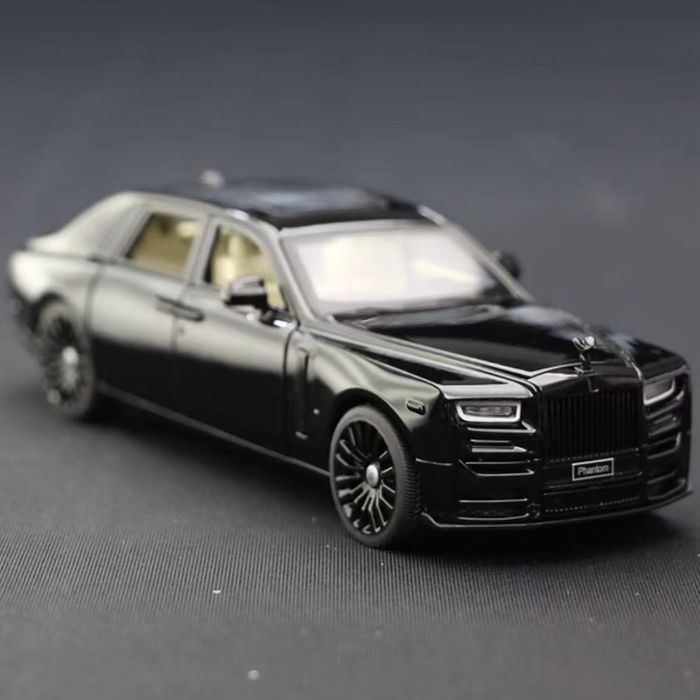 Rolls-Royce Phantom (Черный)