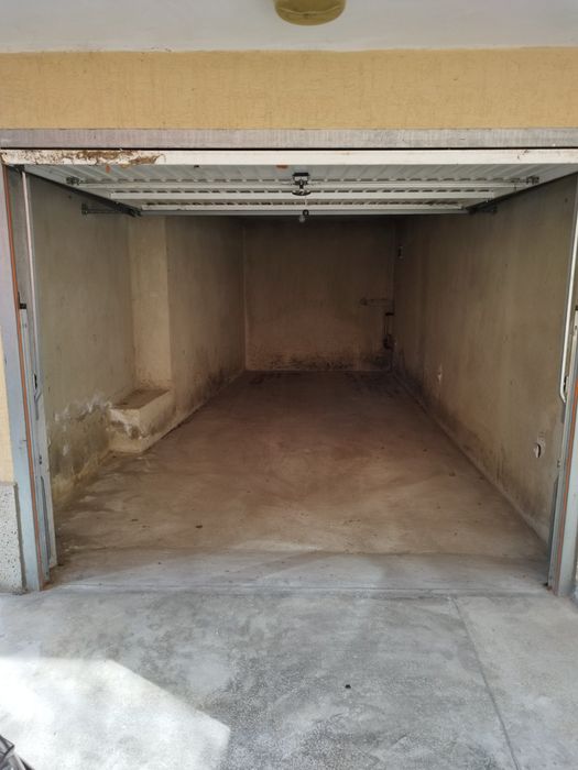 Дава се под наем Гараж / Паркомясто в Варна, Младост 2 - 20 кв.м за 127.5 € - Снимка #1