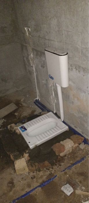 Santexnika santexnik ustanovka rakvina unitaz vana mantaj telefon
