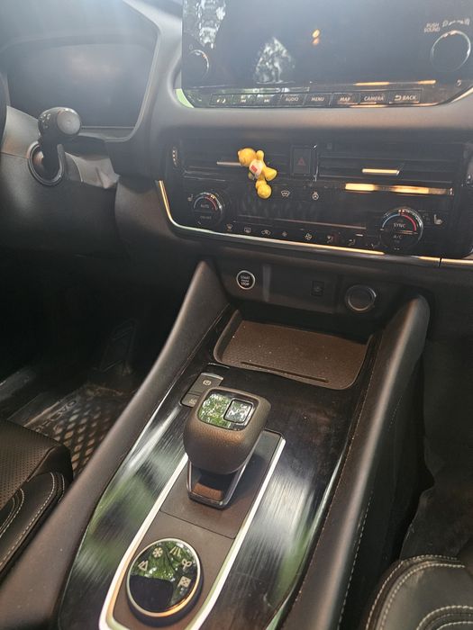 Nissan Qashqai  tekna 4x4