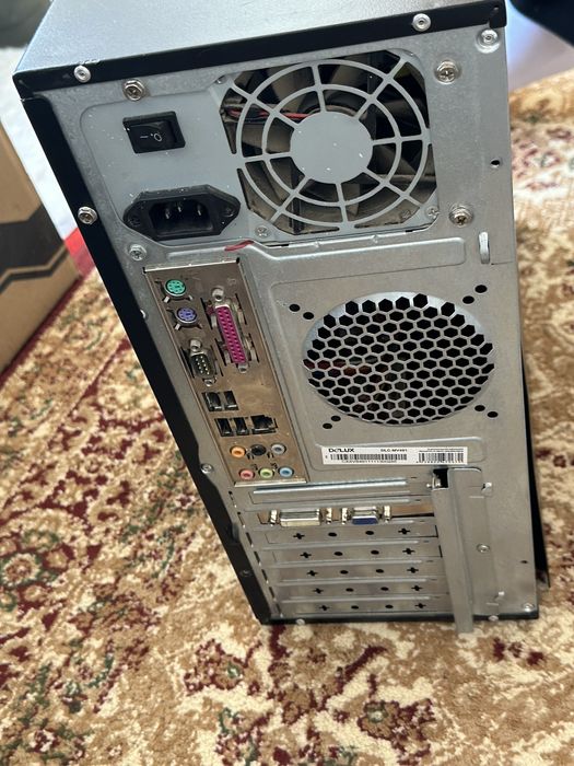 Офисный компьютер