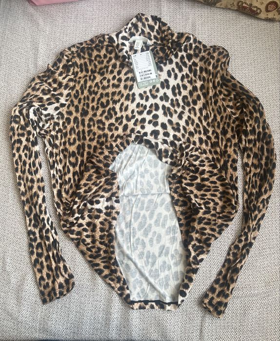 Bluza HM pe gat, subtire din viscoza