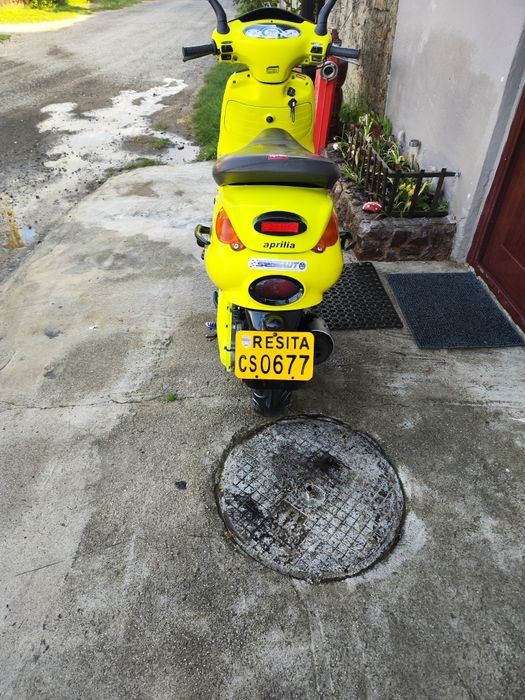 Vând scuter Aprilia 50