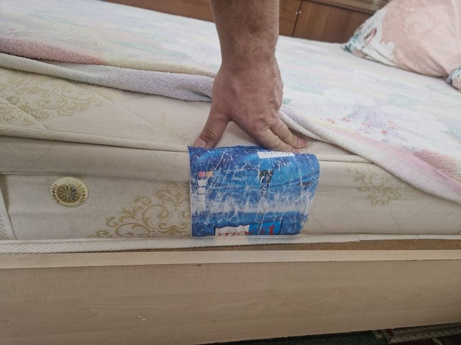 Спальный кровать