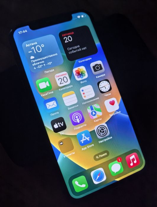 Айфон Х хорошее состояние