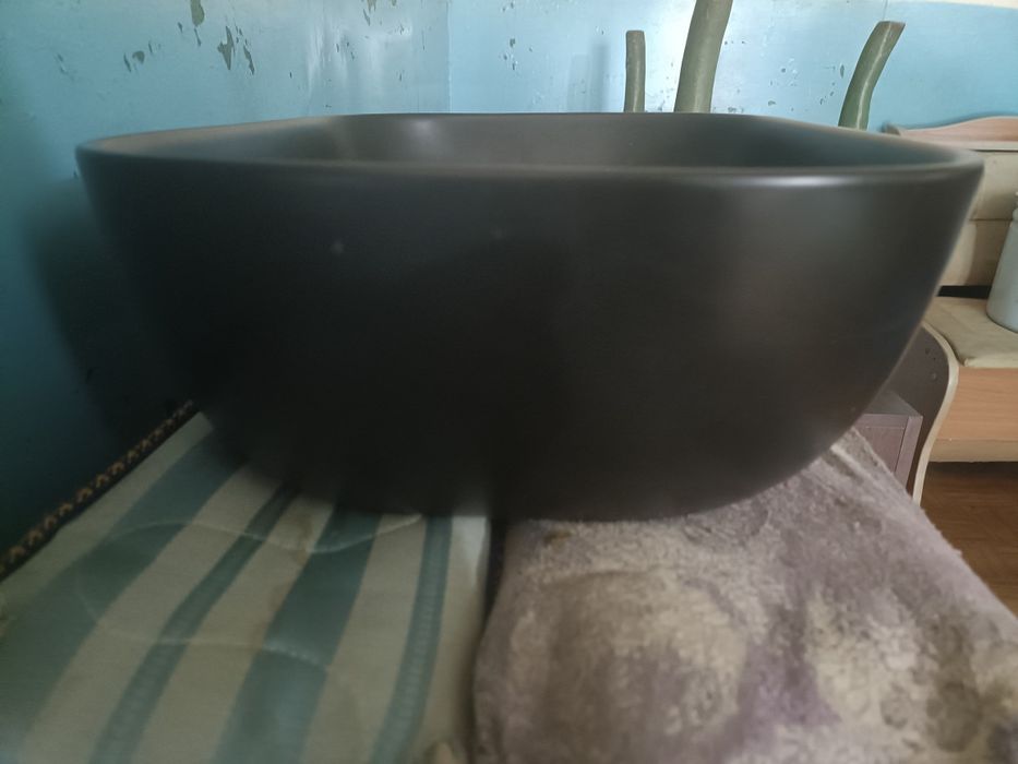 Продам раковину накладная