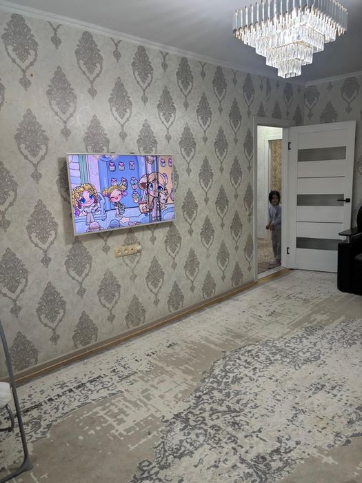 Продам 3 комн .В районе Жанара.