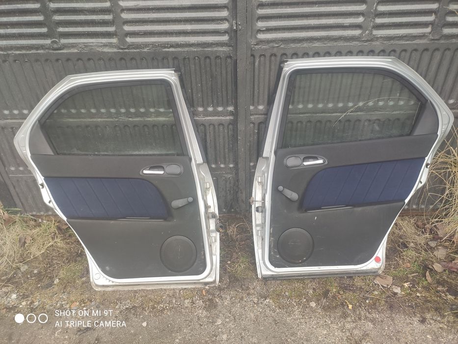 Задни врати оборудвани за alfa 156, лява и дясна