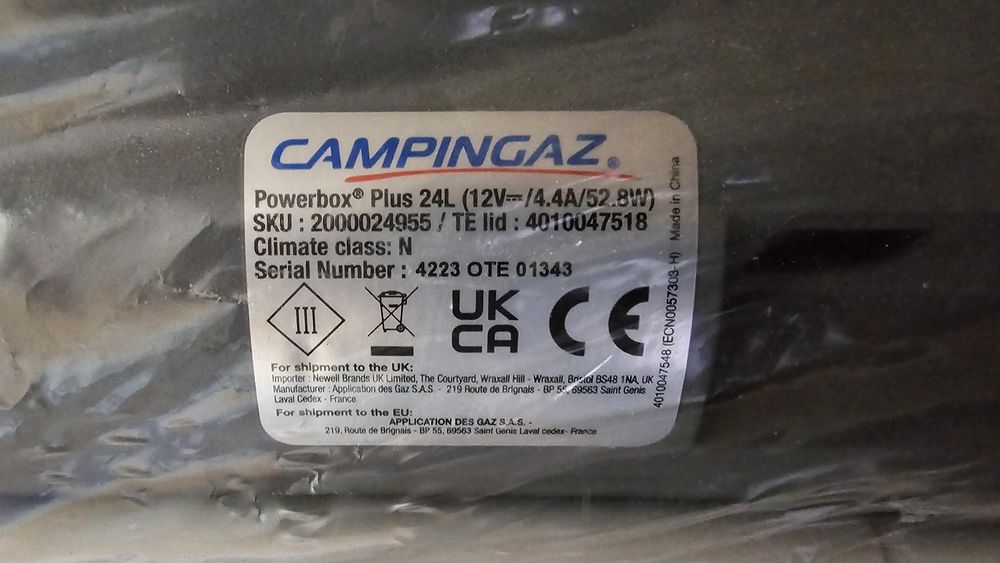 Хладилна кутия/ куфар Campingaz Powerbox Plus New 24 L !!! + ПОДАРЪК  - Адаптер за 220 V