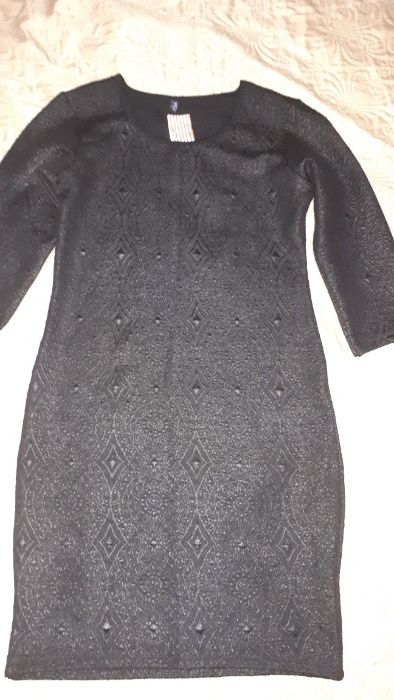 Елегантни черни рокли