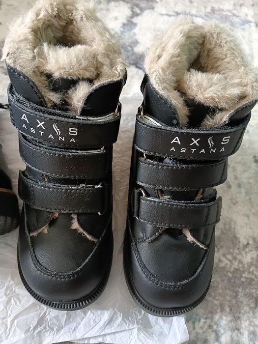 Продам зимние ботинки для детей
