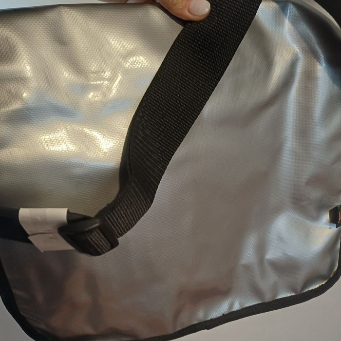 Geanta noua impermeabila curierat laptop